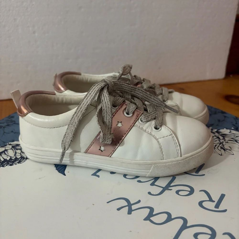 GAP Kids Toddler Girls Sneakers Size 12 White Rose Gold Lace Up Casual Shoes